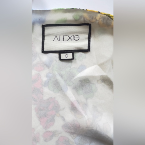 MISSIE FLORAL BLOUSE (WEEKEND SALE) - Picture 6 of 7